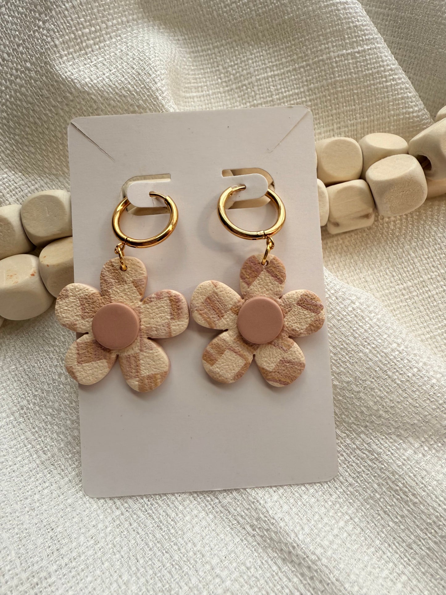 Pink Checkered Jumbo Flowers