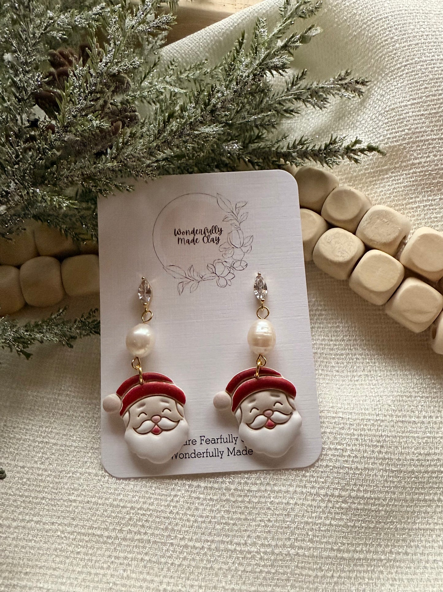 Santas with Pearls